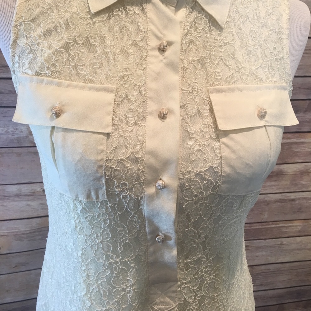 Gorgeous white lace party dress size small